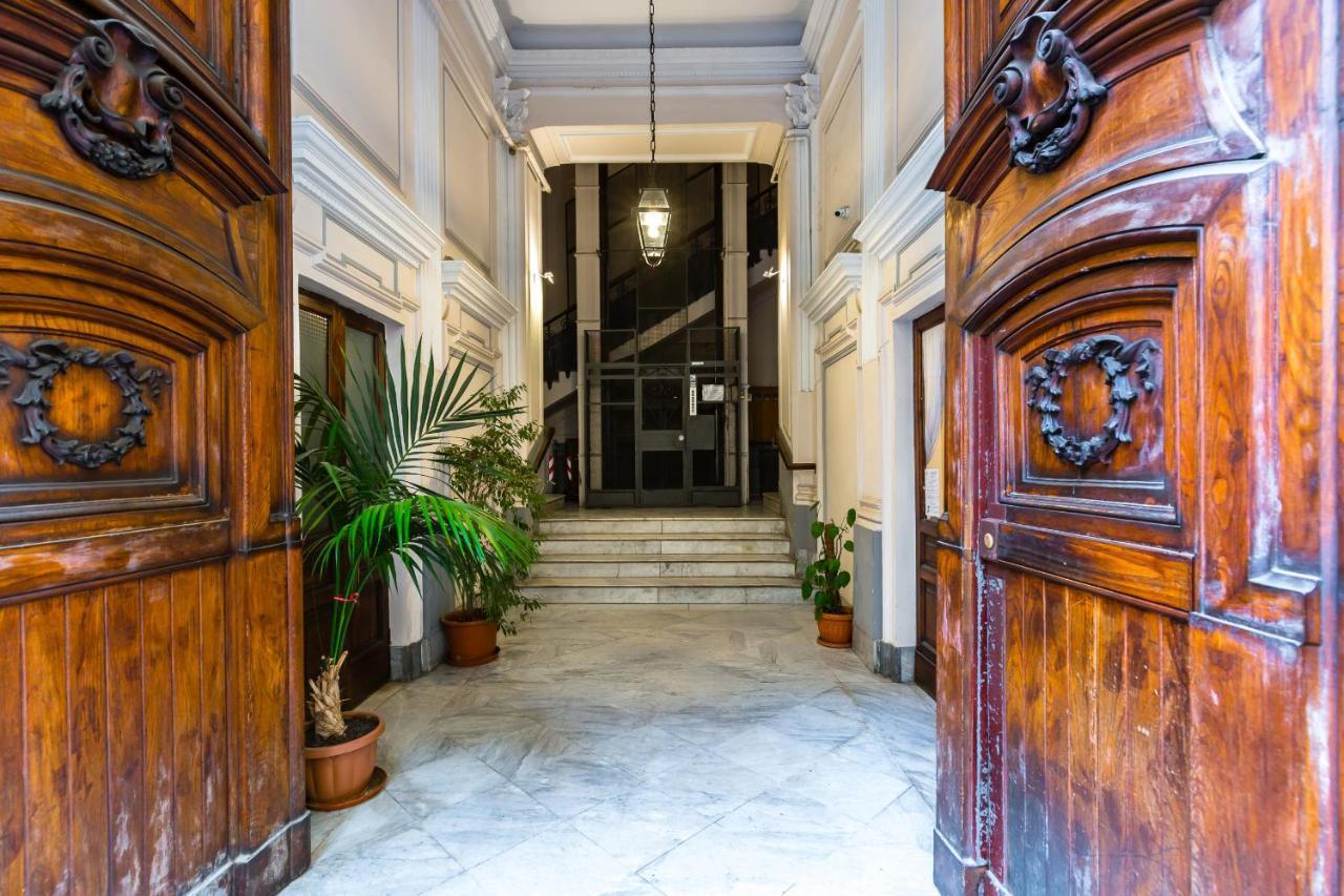 Ma Maison - Family Apartment At The Historical Center Νάπολη Εξωτερικό φωτογραφία
